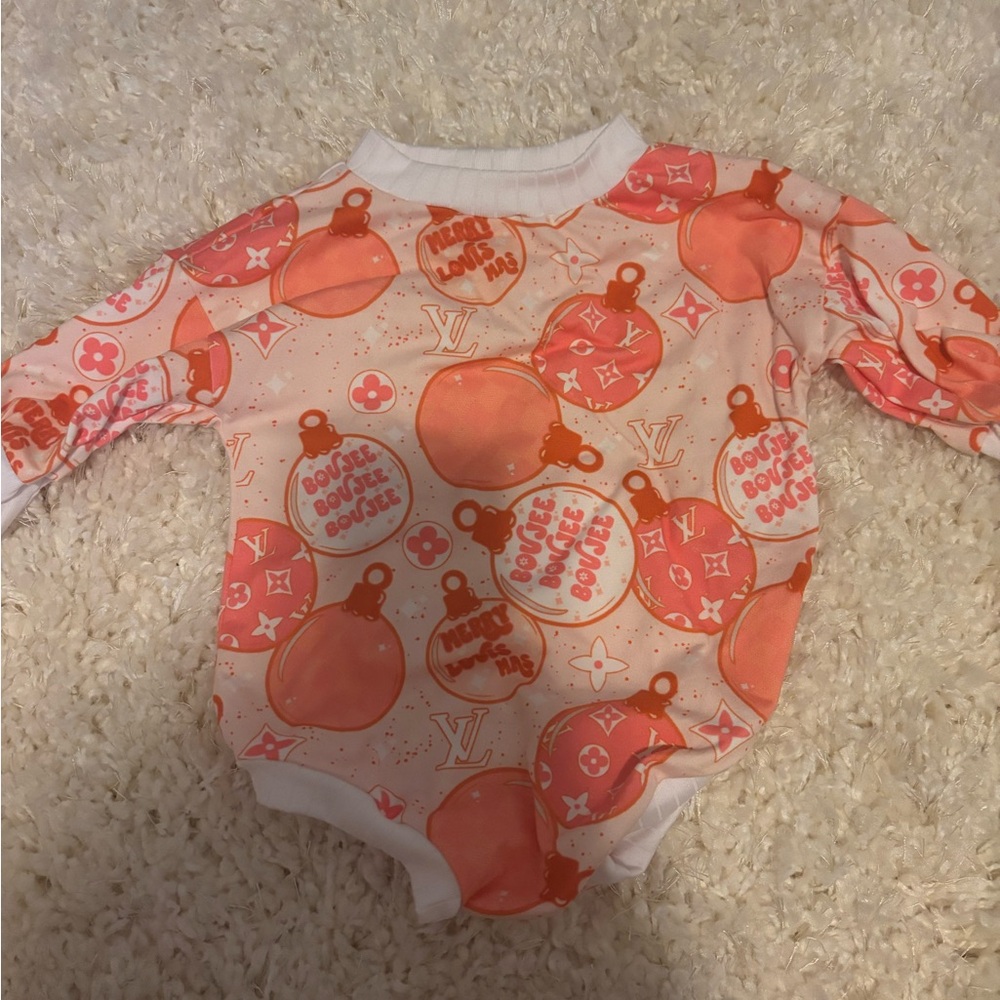 Baby girl Louis Vuitton